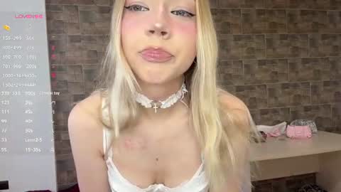 Alisa online show from 06-20-26, 04:21