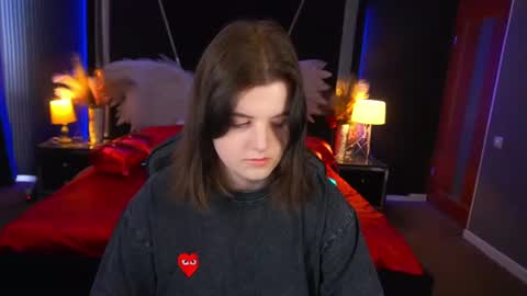 Snapshot of kristifoxy chatting on 06-09-26, 12:28 kristifoxy online show from 06-09-26, 12:28
