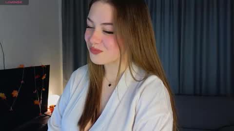 Snapshot of kristigroune chatting on 11-28-25, 06:16 Zara online show from 11-28-25, 06:16