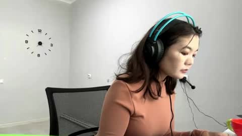 Rin online show from 04-17-26, 01:36