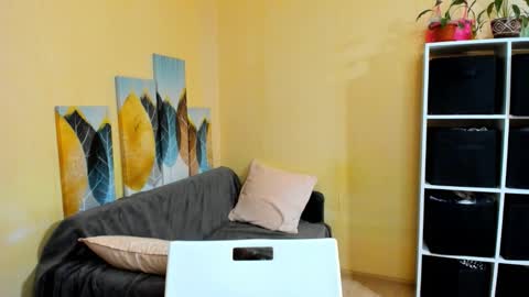 Christina online show from 11-10-25, 04:39