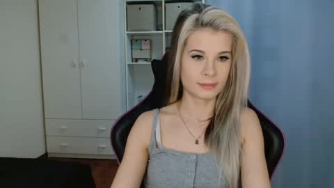 Snapshot of kristineamore chatting on 04-24-26, 06:38 KristineAmore online show from 04-24-26, 06:38