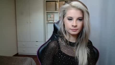 Snapshot of kristineamore chatting on 05-25-26, 06:19 KristineAmore online show from 05-25-26, 06:19