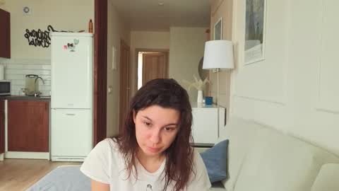 Kristi online show from 10-23-25, 04:56