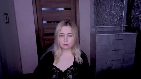 Snapshot of kristy_fran chatting on 05-23-26, 11:09 Kristy online show from 05-23-26, 11:09