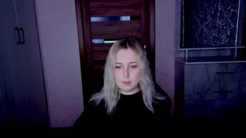 Snapshot of kristy_fran chatting on 06-07-26, 07:39 Kristy online show from 06-07-26, 07:39