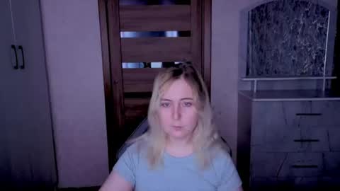 Snapshot of kristy_fran chatting on 06-26-26, 08:57 Kristy online show from 06-26-26, 08:57