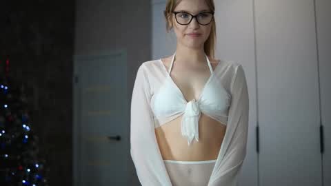 Snapshot of kristy_mysti chatting on 12-20-25, 05:31 Kristy online show from 12-20-25, 05:31