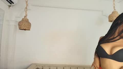 Cristina online show from 09-24-25, 04:10