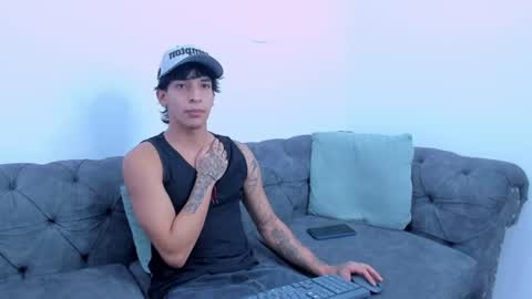 Kroy Wave  Muscle Tattoos Latino online show from 06-14-26, 03:41