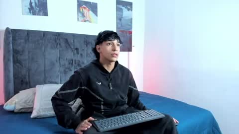 Kroy Wave  Muscle Tattoos Latino online show from 07-17-26, 03:24