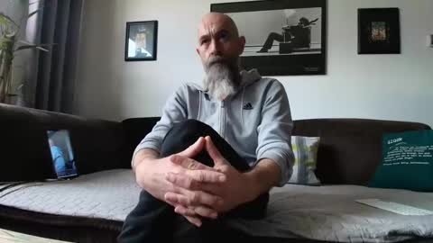 krummersaebel online show from 02-22-25, 01:35