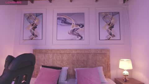 krystal online show from 02-22-25, 01:24