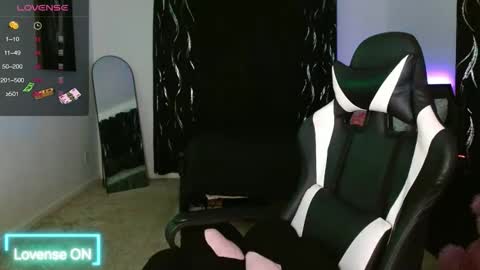 Krystal Blake online show from 05-15-26, 11:45