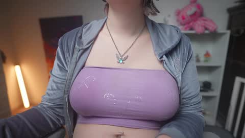 Snapshot of krystalsyxx chatting on 02-03-25, 07:31 Krystal Syx online show from 02-03-25, 07:31