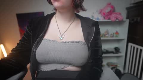 Snapshot of krystalsyxx chatting on 03-06-25, 05:11 Krystal Syx online show from 03-06-25, 05:11