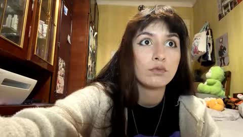 Snapshot of krystleprzygocki chatting on 02-04-26, 04:35 Mira online show from 02-04-26, 04:35