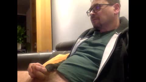 Snapshot of krzysztof1977 chatting on 12-14-24, 10:18 krzysztof1977 online show from 12-14-24, 10:18