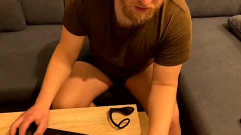 Snapshot of kubadelo chatting on 03-11-25, 09:37 Tony online show from 03-11-25, 09:37