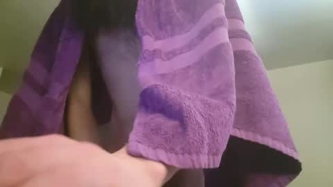 Snapshot of kubish1 chatting on 02-21-25, 06:37 Kubish online show from 02-21-25, 06:37