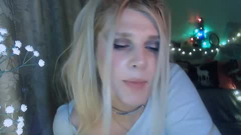 Snapshot of kudesnizza chatting on 12-07-24, 01:51 Annika MTF ts post -op online show from 12-07-24, 01:51