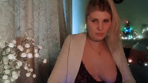 Snapshot of kudesnizza chatting on 01-03-25, 10:20 Annika MTF ts post -op online show from 01-03-25, 10:20