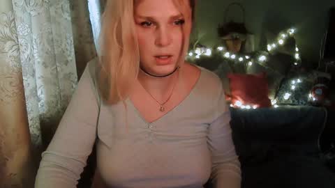 Snapshot of kudesnizza chatting on 02-04-25, 10:32 Annika MTF ts post -op online show from 02-04-25, 10:32