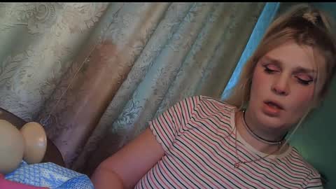 Snapshot of kudesnizza chatting on 02-22-25, 01:46 Annika MTF ts post -op online show from 02-22-25, 01:46