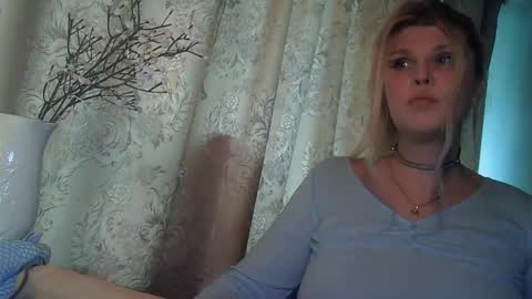 Snapshot of kudesnizza chatting on 03-10-25, 10:48 Annika MTF ts post -op online show from 03-10-25, 10:48
