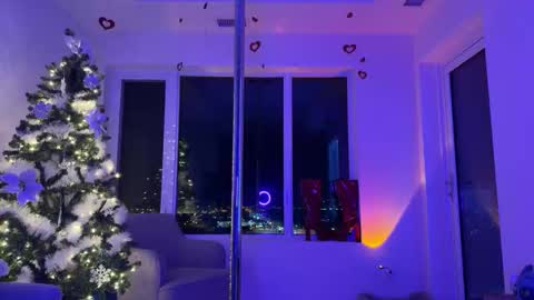 Snapshot of kulitoputi chatting on 02-09-26, 02:48 Bella Ciao online show from 02-09-26, 02:48