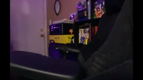 Snapshot of kushgoth chatting on 04-28-26, 04:39 Kushgoth online show from 04-28-26, 04:39