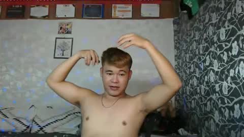 kuyakuysdaks21 online show from 04-19-26, 05:18