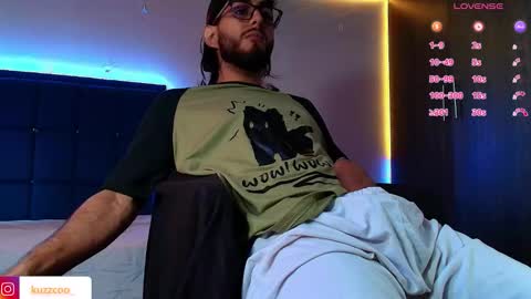 kuzzcoo online show from 03-22-26, 01:03