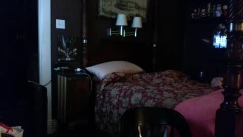 Snapshot of kyhgihntight chatting on 09-09-25, 08:47 Nick Nude Celt KYHighNTight online show from 09-09-25, 08:47