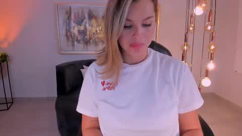 Snapshot of kylamorrison chatting on 07-14-26, 11:38 I am Kyla online show from 07-14-26, 11:38