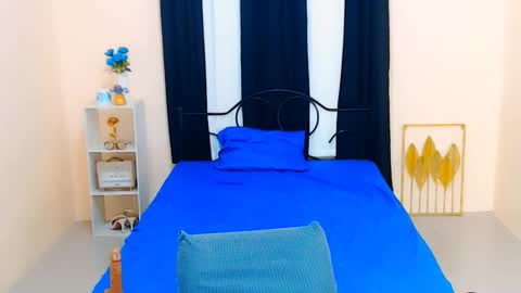 kylarose smith online show from 10-11-25, 05:00