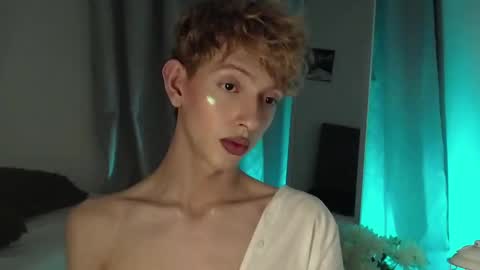 Snapshot of kyle__cooper chatting on 12-10-24, 02:27 Kyle Cooper online show from 12-10-24, 02:27