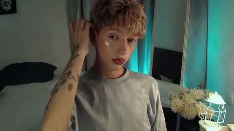 Snapshot of kyle__cooper chatting on 12-12-24, 02:04 Kyle Cooper online show from 12-12-24, 02:04