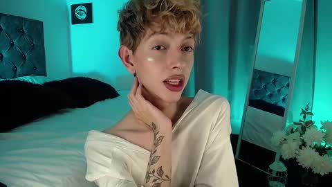 Snapshot of kyle__cooper chatting on 12-31-24, 10:37 Kyle Cooper online show from 12-31-24, 10:37