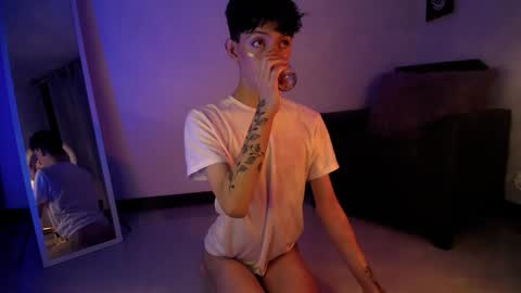 Snapshot of kyle__cooper chatting on 01-17-25, 05:21 Kyle Cooper online show from 01-17-25, 05:21