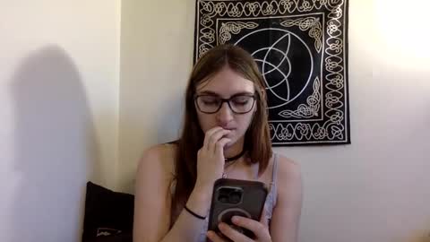 Kylianna online show from 11-11-25, 08:31