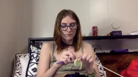 Snapshot of kylianna chatting on 05-06-26, 11:54 Kylianna online show from 05-06-26, 11:54