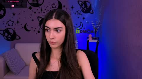 Snapshot of kylie_angel3 chatting on 03-28-26, 10:15 Kylie loves u online show from 03-28-26, 10:15