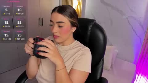  KYLIE  online show from 10-11-25, 02:55