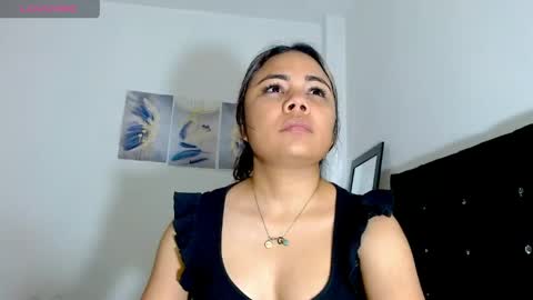 Snapshot of kylie_loveee chatting on 05-20-26, 12:22 Paola online show from 05-20-26, 12:22