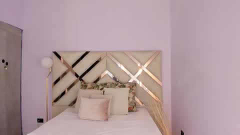 Kylie Reyes  online show from 03-26-26, 07:30