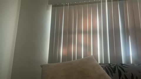 Snapshot of kylie_star30 chatting on 04-17-26, 01:08 kylie_star30 online show from 04-17-26, 01:08
