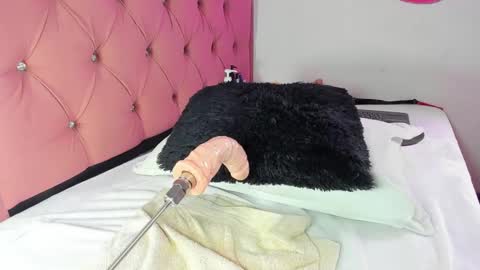 kylie Sttel online show from 03-07-25, 04:22