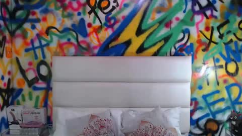 Melissa online show from 02-17-25, 04:42