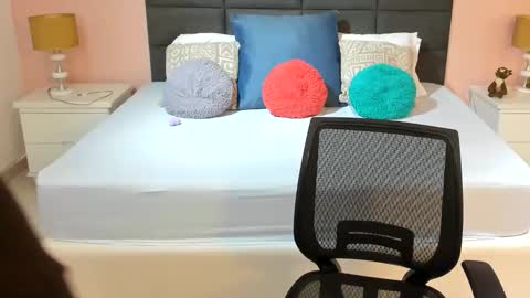 Melissa online show from 11-07-25, 10:59